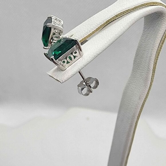 NEW Sterling Silver 925 Green GemStone Studs  - Earrings - Picture 4 of 4